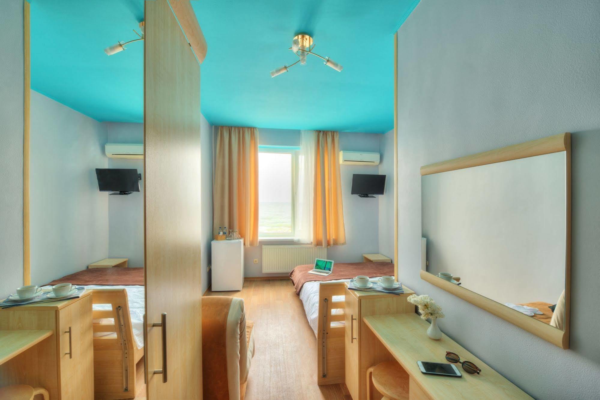 Brigantina Hotel Odessa Exterior photo